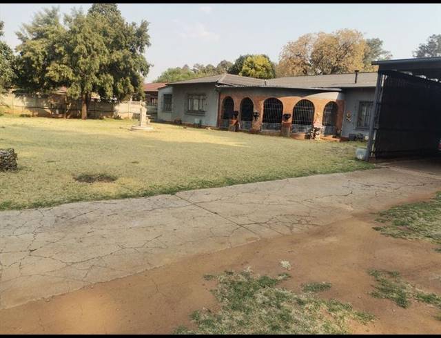 3 BEDROOM HOUSE FOR SALE IN DAGGAFONTEIN